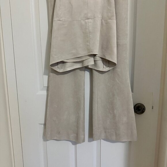 BCBG (SET) MAX AZRIA Faux Suede Pants and Halter Set - Picture 4 of 15